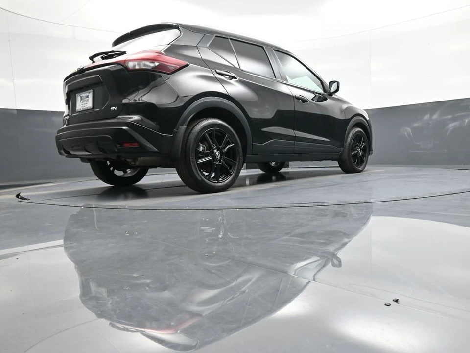 2023 Nissan Kicks - Image 29 of 31