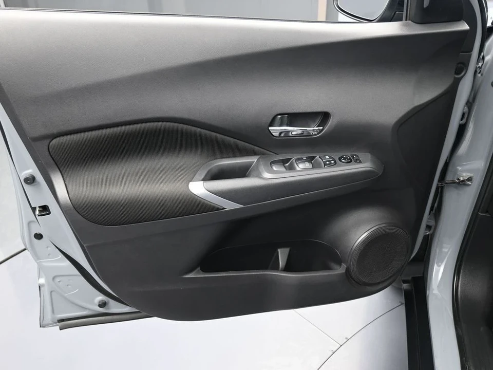 2023 Nissan Kicks - Image 12 of 12