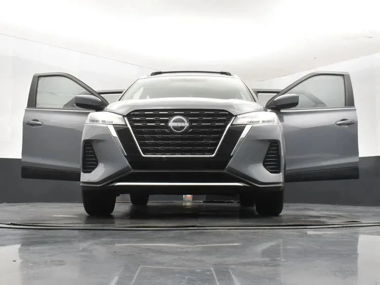 2023 Nissan Kicks - Image 11 of 12
