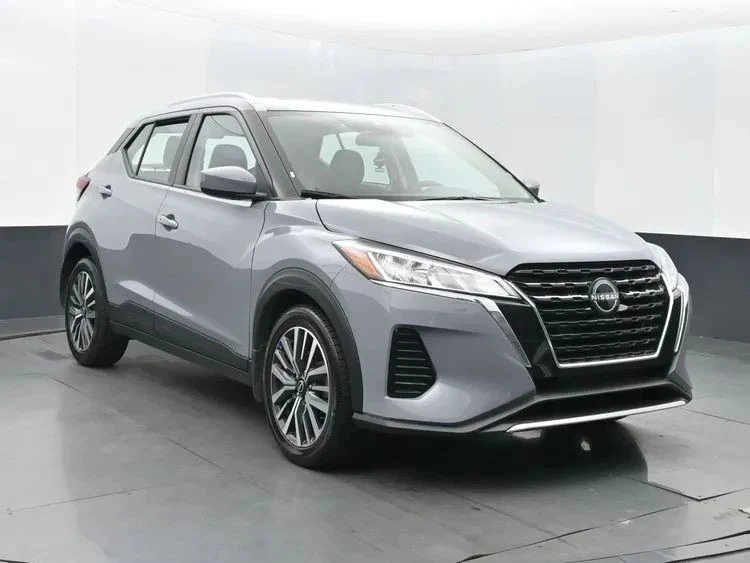 2023 Nissan Kicks - Image 2 of 12