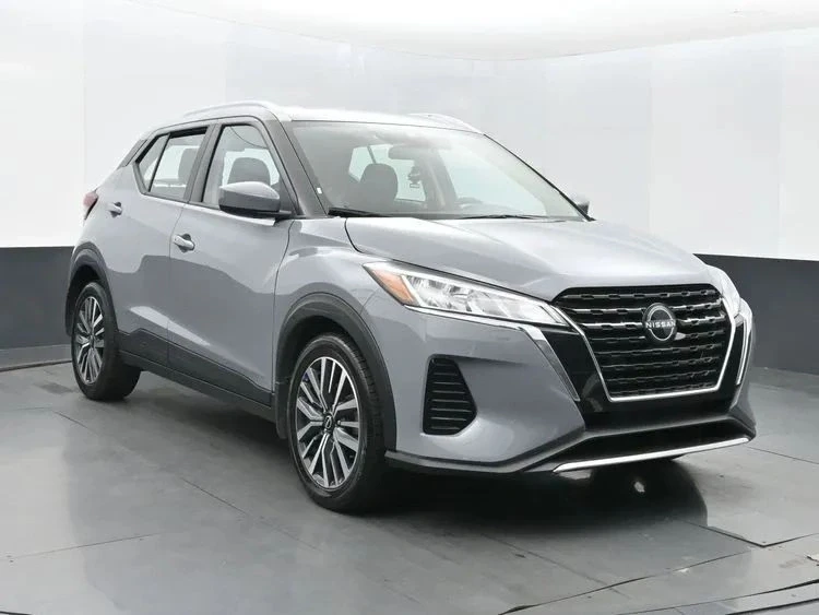 2023 Nissan Kicks - Image 2 of 12