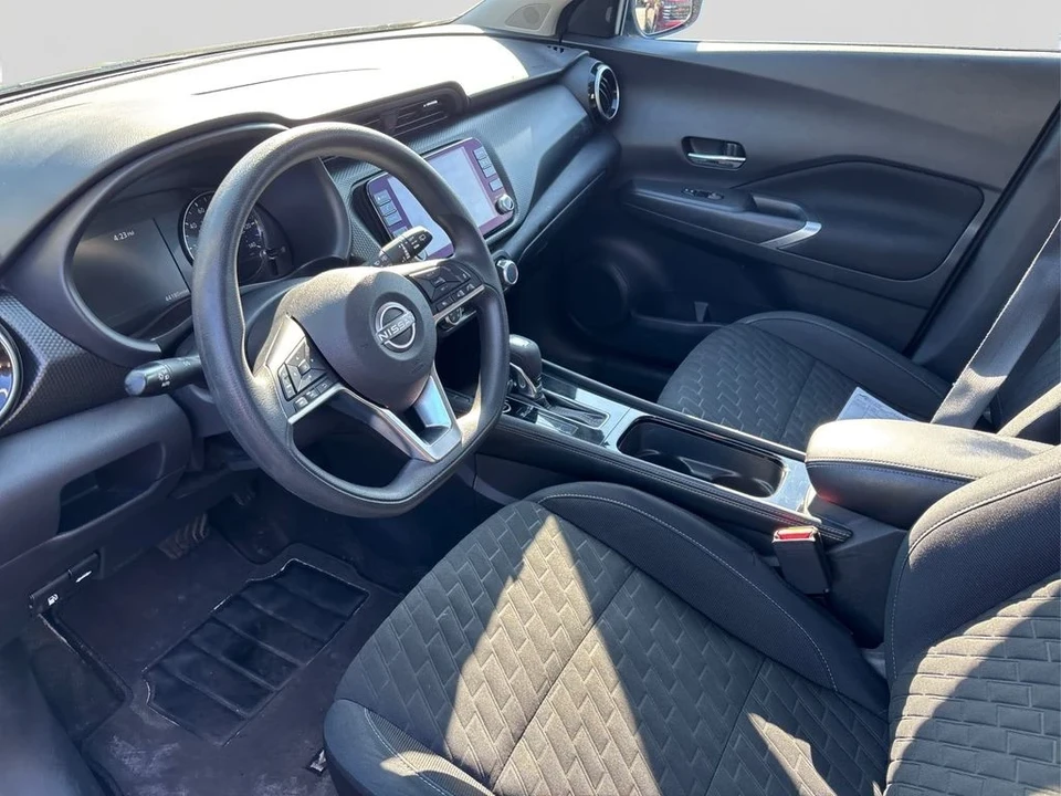 2023 Nissan Kicks - Image 9 of 12
