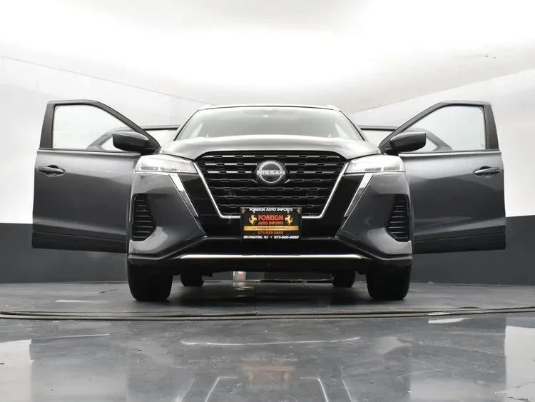 2023 Nissan Kicks - Image 11 of 12