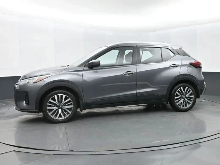 2023 Nissan Kicks - Image 5 of 12