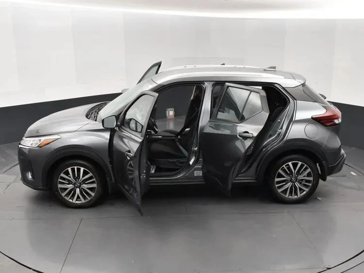 2023 Nissan Kicks - Image 7 of 12