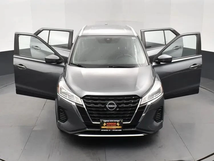 2023 Nissan Kicks - Image 10 of 12