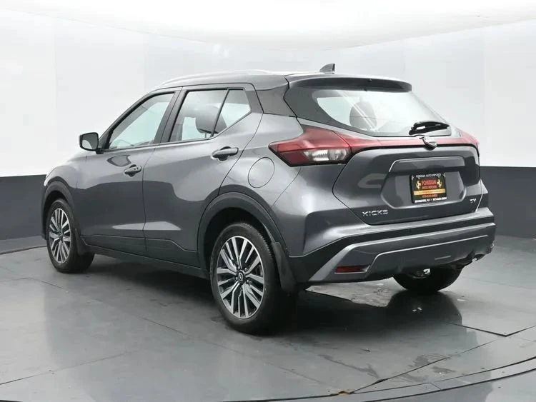 2023 Nissan Kicks - Image 9 of 12