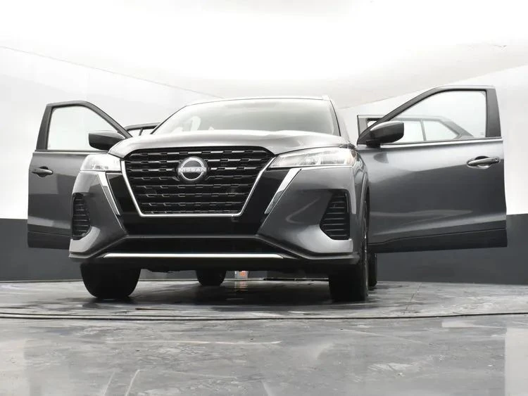 2023 Nissan Kicks - Image 11 of 12