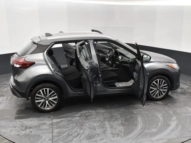 2023 Nissan Kicks - Image 6 of 12