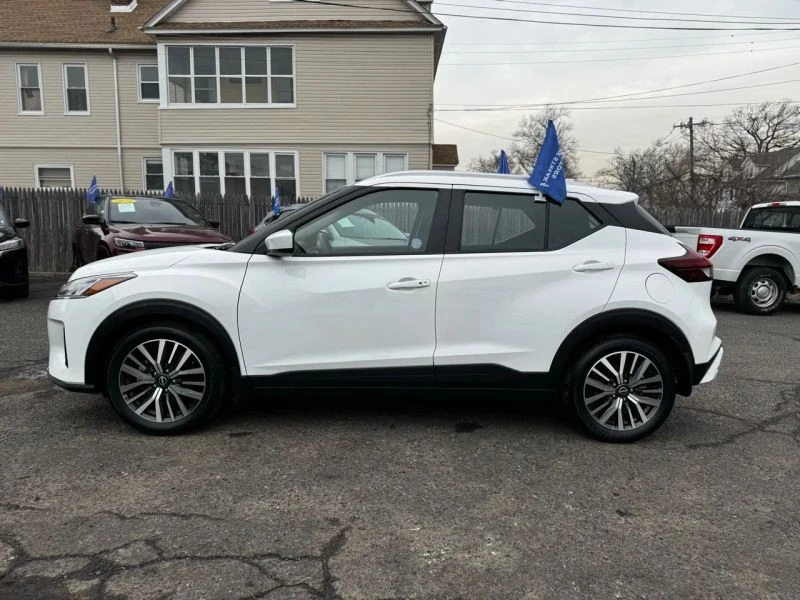 2023 Nissan Kicks - Image 7 of 12