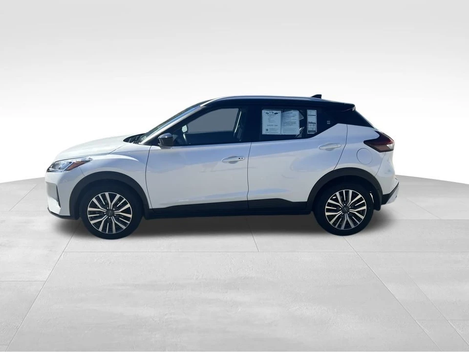 2023 Nissan Kicks - Image 2 of 12