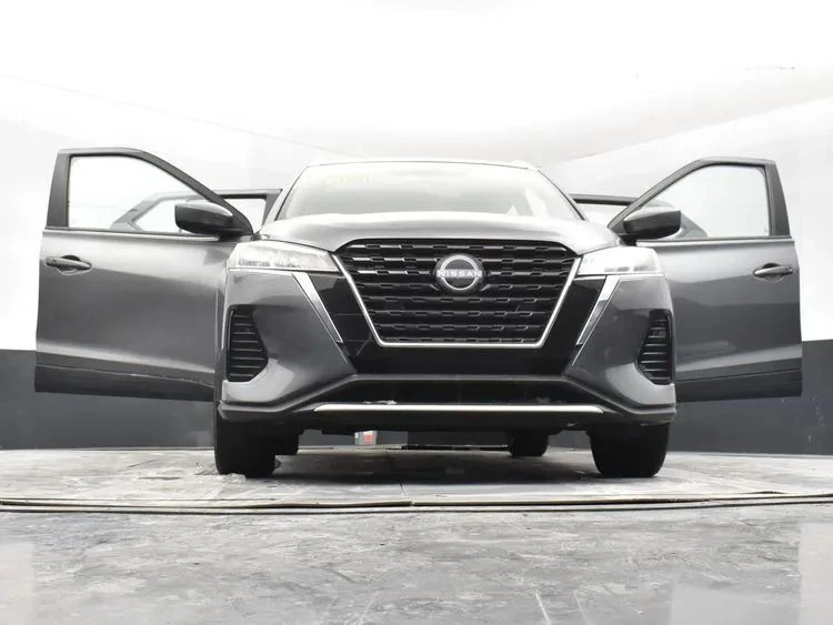 2023 Nissan Kicks - Image 11 of 12