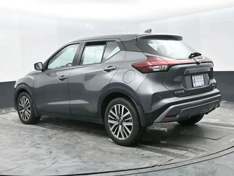 2023 Nissan Kicks - Image 9 of 12