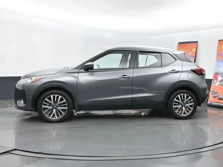 2023 Nissan Kicks - Image 5 of 12