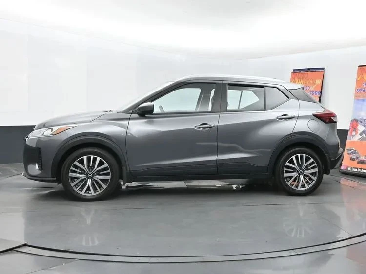 2023 Nissan Kicks - Image 5 of 12