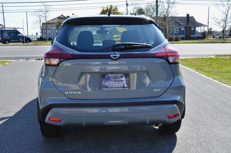 2023 Nissan Kicks - Image 9 of 12