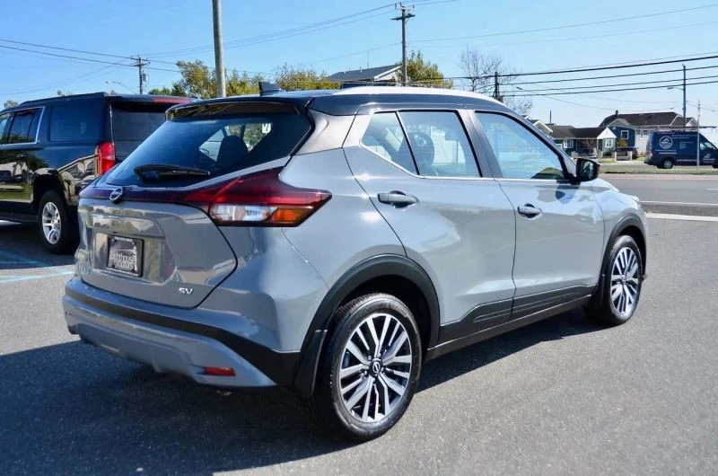 2023 Nissan Kicks - Image 11 of 12