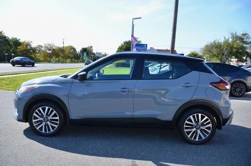 2023 Nissan Kicks - Image 6 of 12