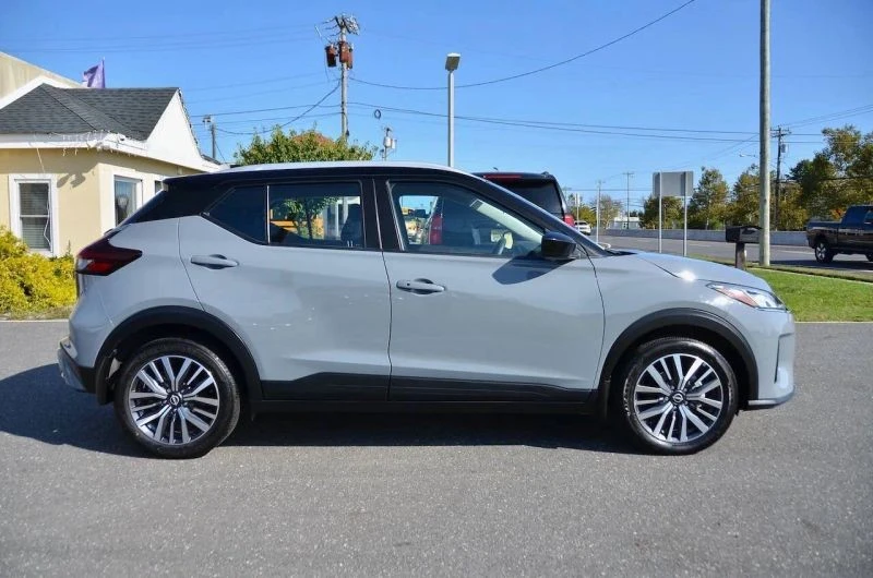 2023 Nissan Kicks - Image 12 of 12