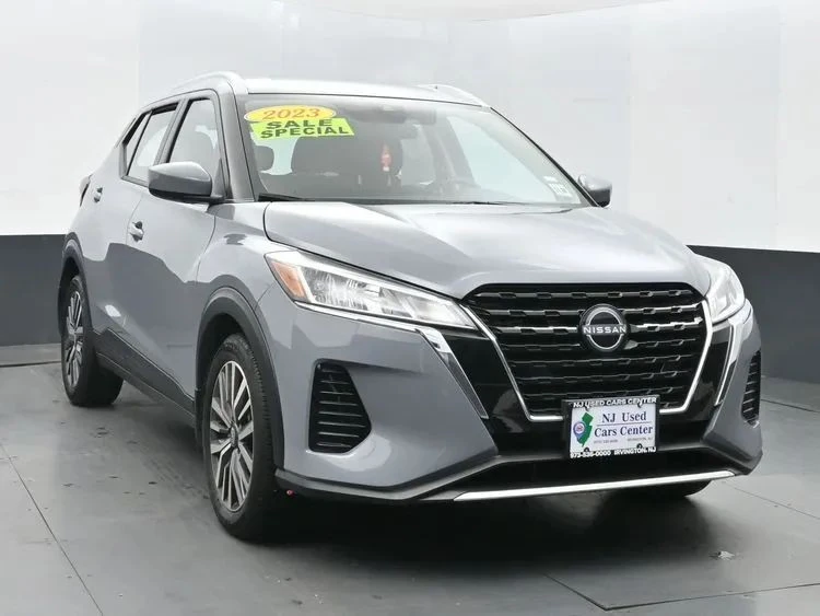 2023 Nissan Kicks - Image 2 of 12
