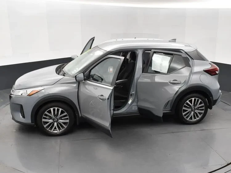 2023 Nissan Kicks - Image 7 of 12