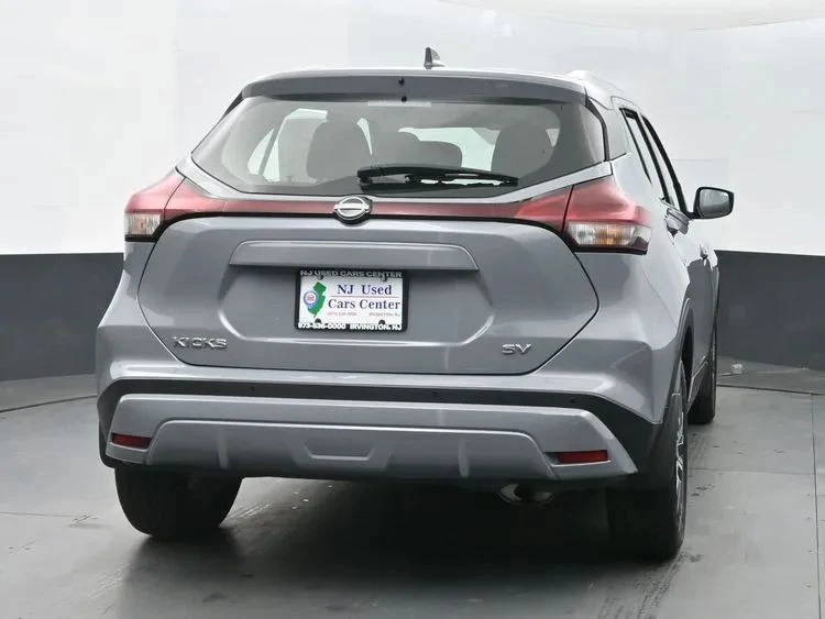 2023 Nissan Kicks - Image 8 of 12