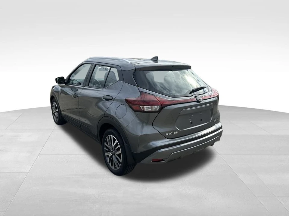 2023 Nissan Kicks - Image 2 of 12