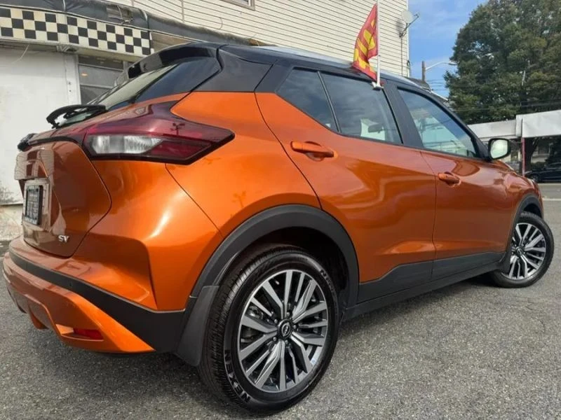 2023 Nissan Kicks - Image 4 of 12