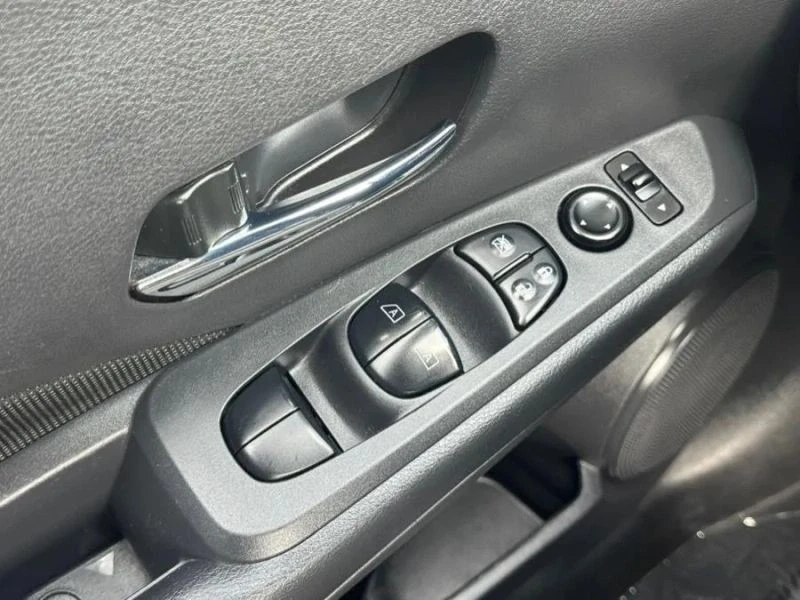 2023 Nissan Kicks - Image 7 of 12