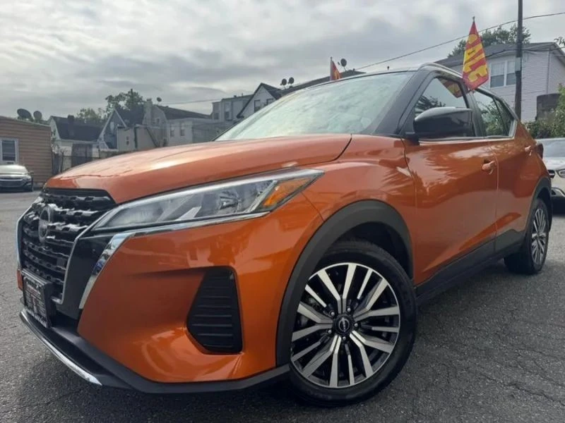 2023 Nissan Kicks - Image 2 of 12