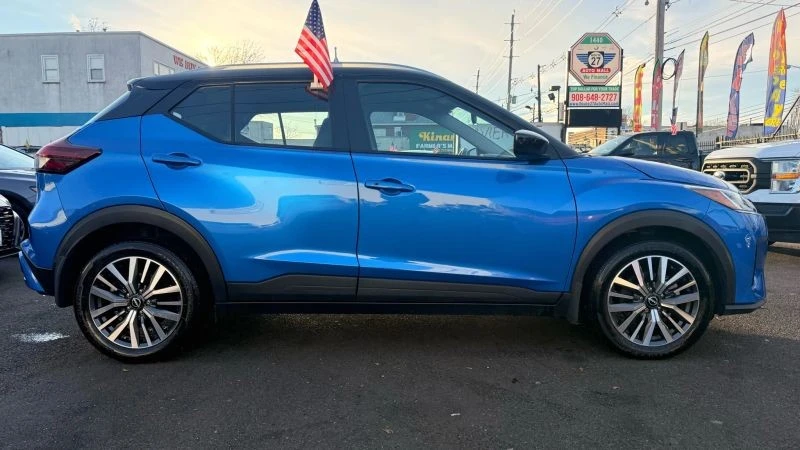 2023 Nissan Kicks - Image 11 of 12