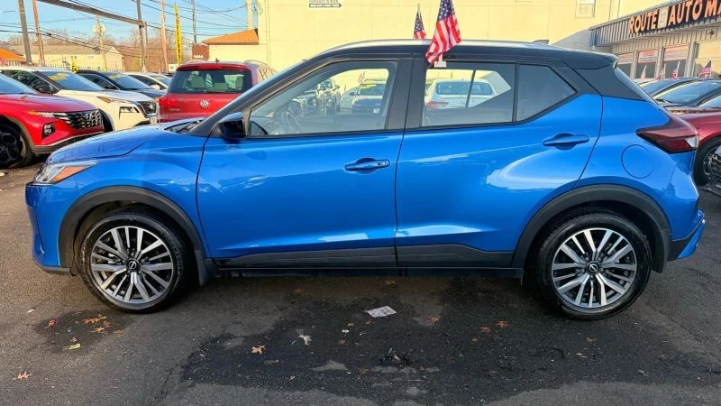 2023 Nissan Kicks - Image 10 of 12