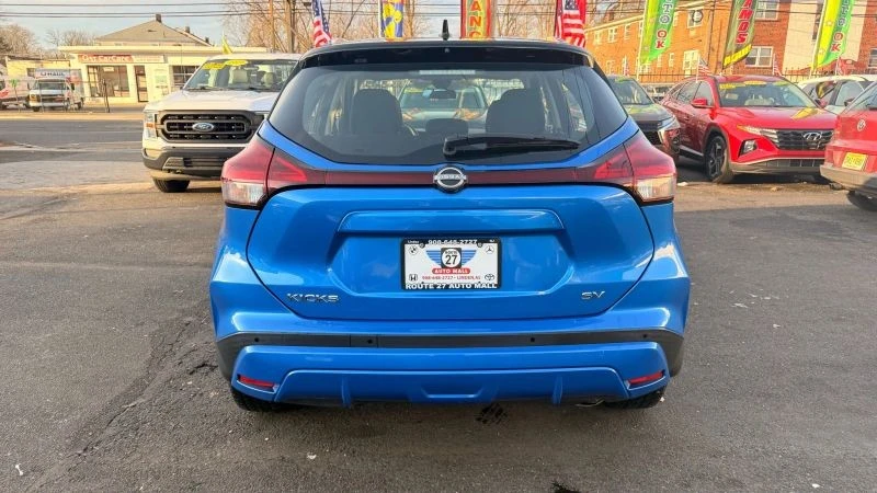 2023 Nissan Kicks - Image 6 of 12