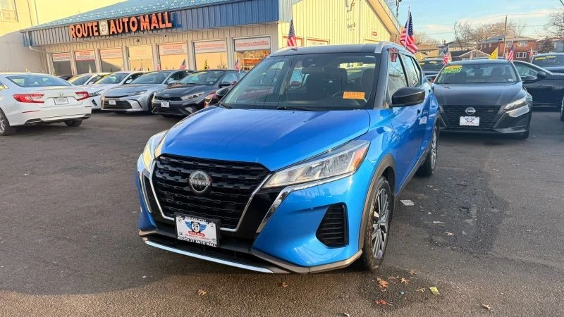2023 Nissan Kicks - Image 4 of 12