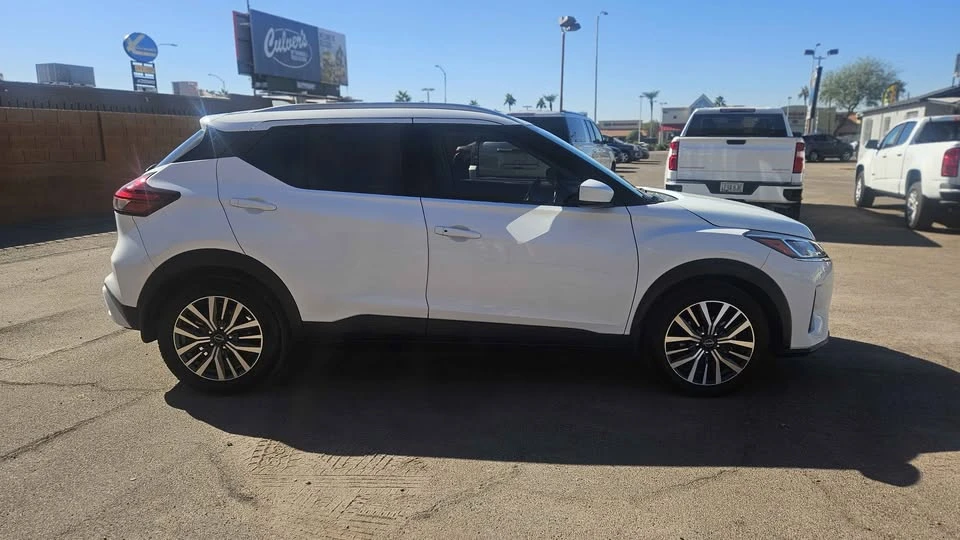 2023 Nissan Kicks - Image 3 of 20