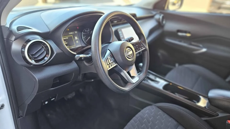 2023 Nissan Kicks - Image 8 of 20