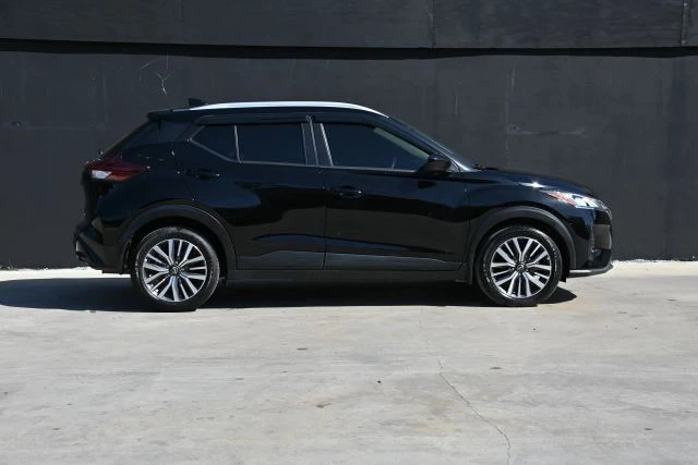 2023 Nissan Kicks - Image 6 of 19