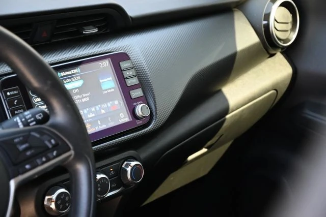 2023 Nissan Kicks - Image 11 of 19