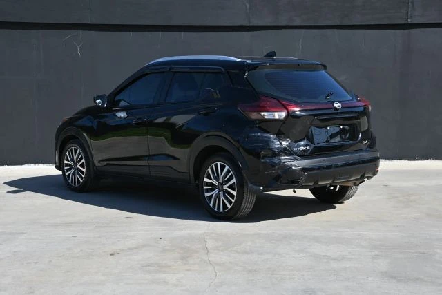 2023 Nissan Kicks - Image 4 of 19
