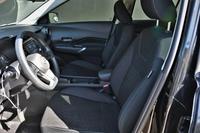 2023 Nissan Kicks - Image 12 of 19
