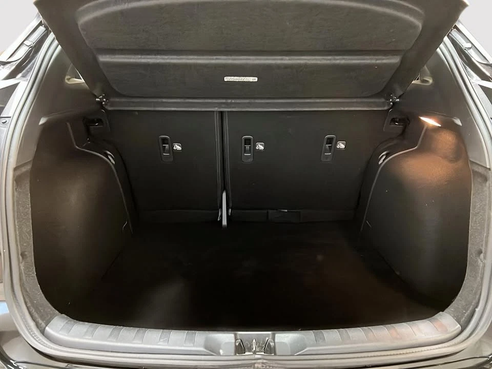 2023 Nissan Kicks - Image 12 of 20