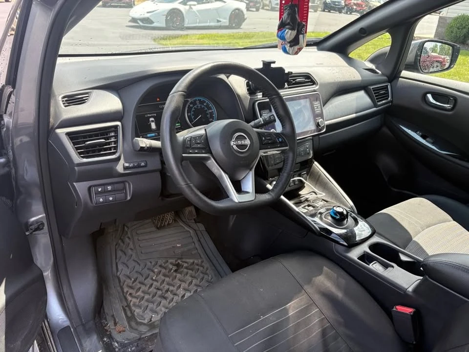 2023 Nissan Leaf - Image 13 of 16