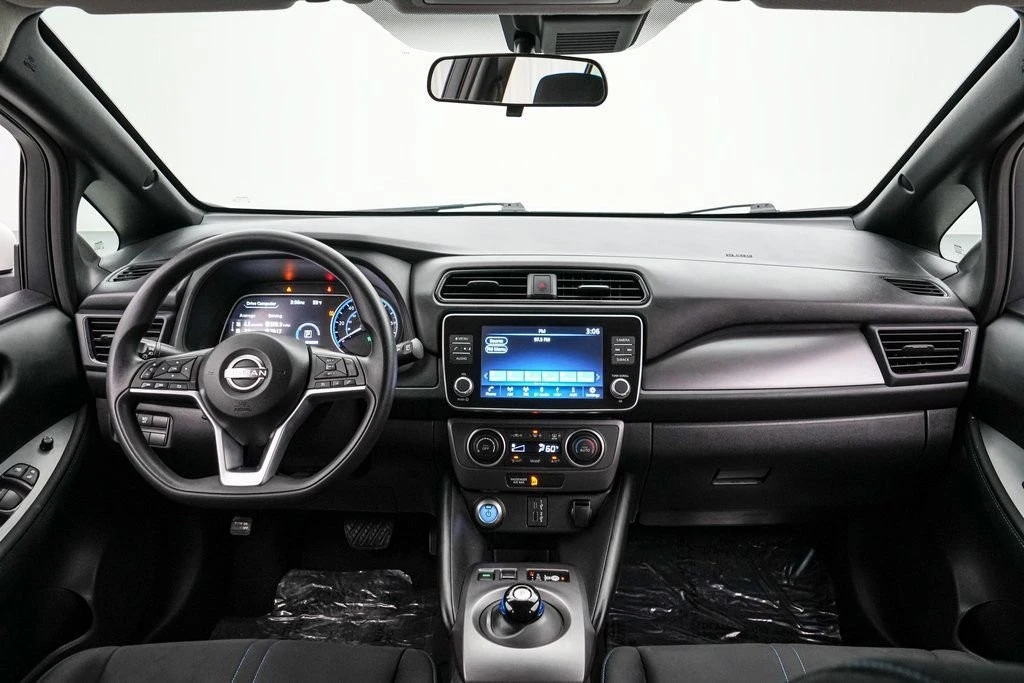 2023 Nissan Leaf - Image 15 of 21