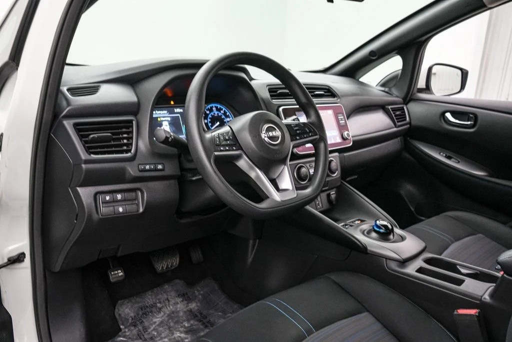 2023 Nissan Leaf - Image 13 of 21