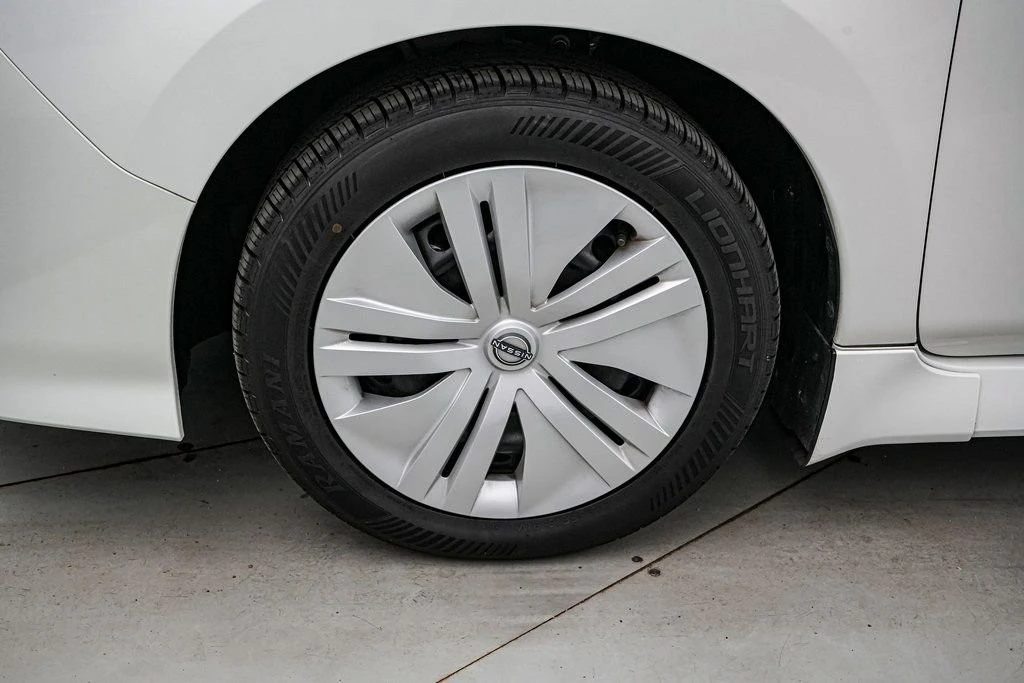 2023 Nissan Leaf - Image 11 of 21