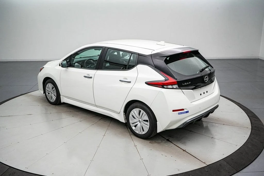 2023 Nissan Leaf - Image 7 of 21