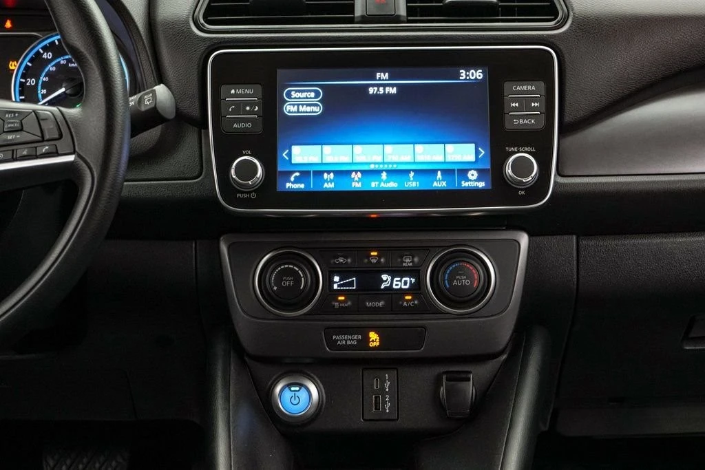2023 Nissan Leaf - Image 16 of 21