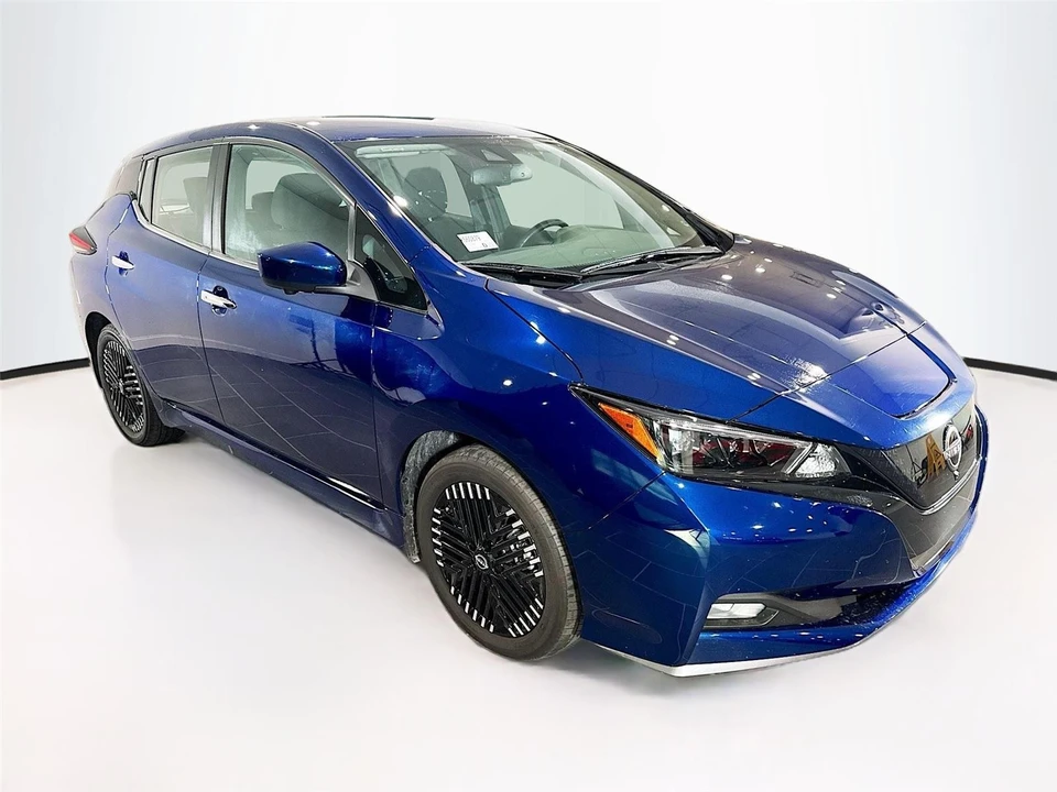 2023 Nissan Leaf - Image 7 of 15