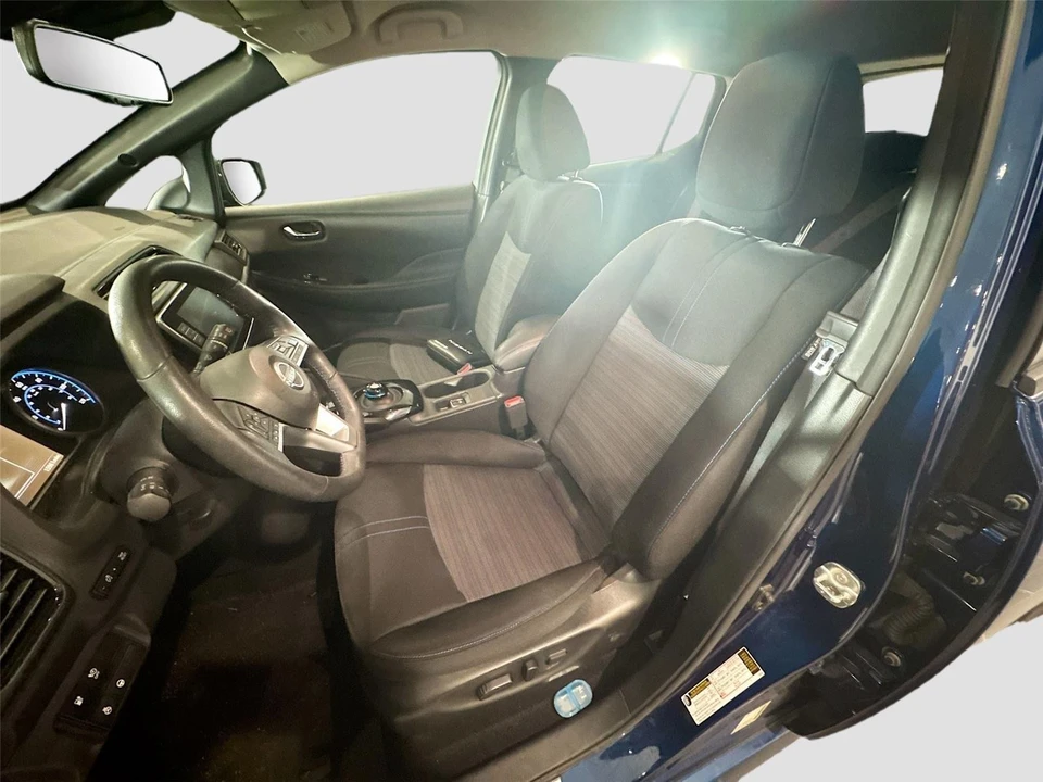 2023 Nissan Leaf - Image 10 of 15