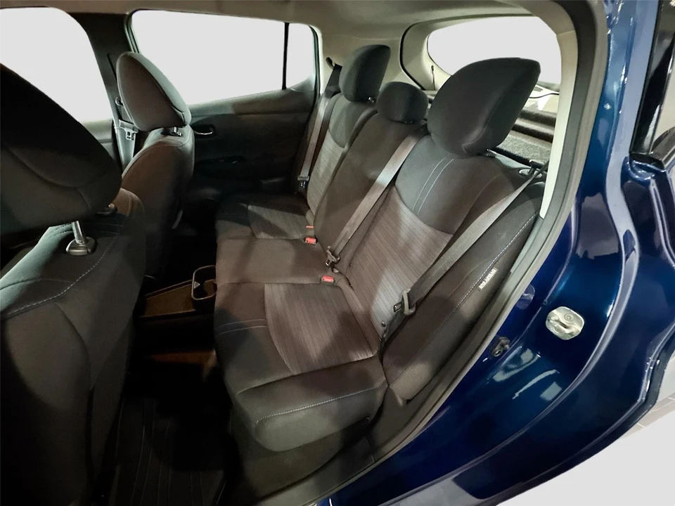 2023 Nissan Leaf - Image 17 of 21